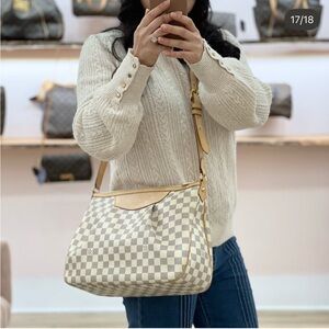 Louis Vuitton-Siracusa MM Damier Azur Beige and Cream Shoulder Bag